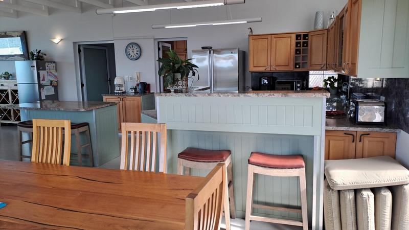 5 Bedroom Property for Sale in Stilbaai Wes Western Cape